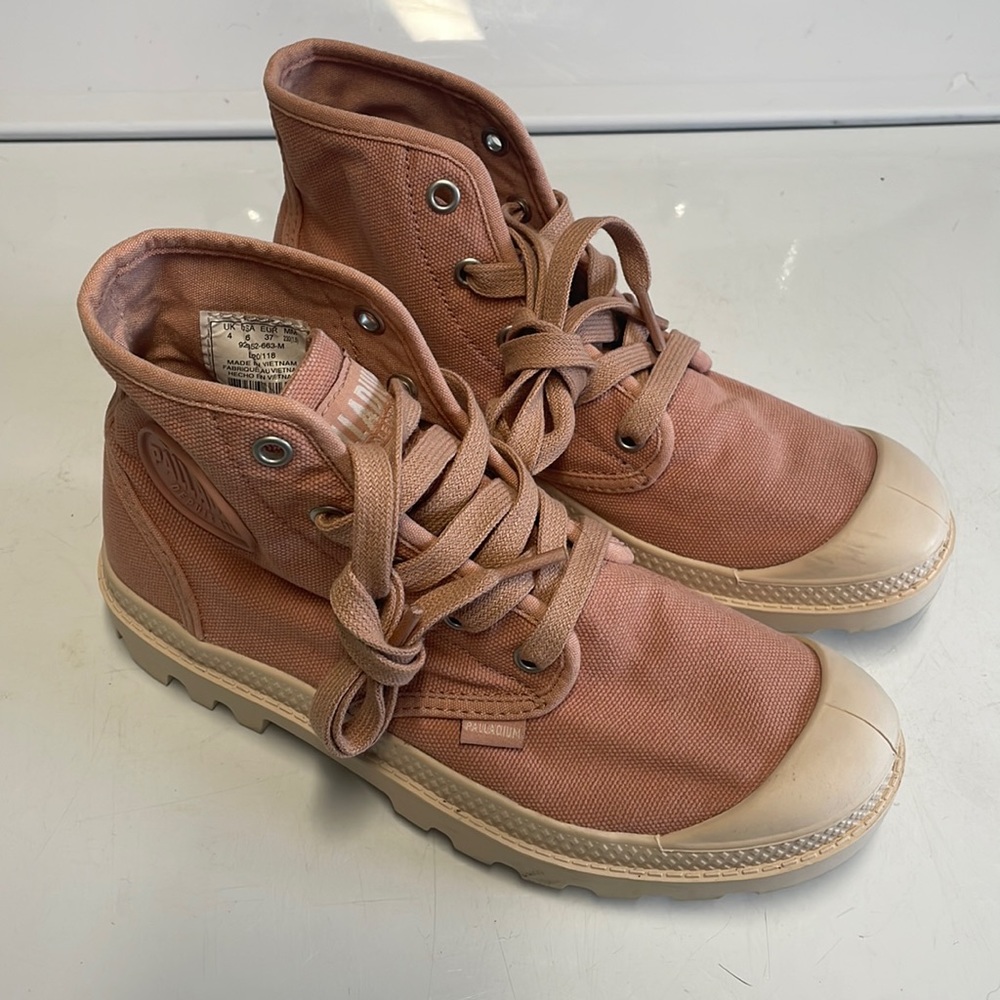 Palladium Pampa High Tops